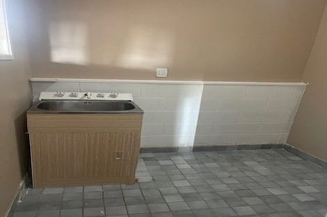 Photo of property in 9 Gwenand Place, Botany Downs, Auckland, 2010