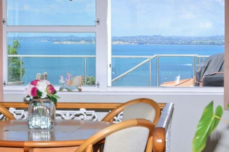 Photo of property in 49 Roberts Road, Matakatia, Whangaparaoa, 0930