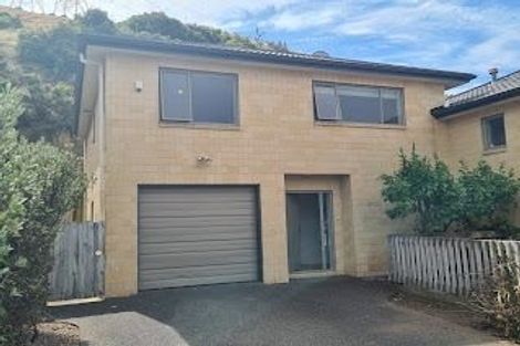 Photo of property in 24 Erlestoke Crescent, Churton Park, Wellington, 6037