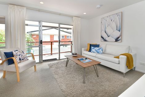 Photo of property in 2/416 Hibiscus Coast Highway, Orewa, 0931