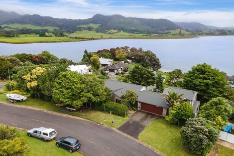 Photo of property in 3 Giles Way, Tanners Point, Katikati, 3177