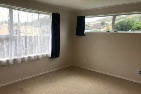 Photo of property in 30a Coates Street, Tawa, Wellington, 5028