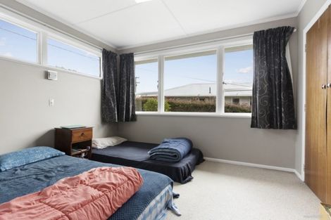 Photo of property in 32 Mark Avenue, Paparangi, Wellington, 6037