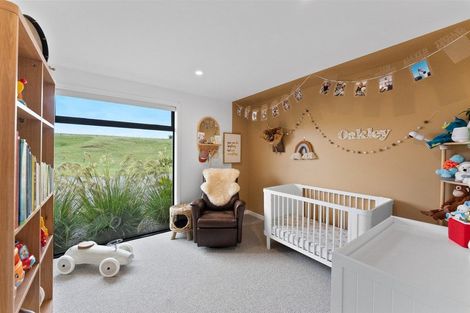 Photo of property in Tapuae, 26 Washer Road, Omata, New Plymouth, 4374