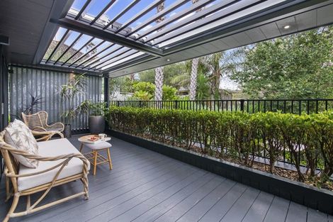 Photo of property in 24a Penning Road, Castor Bay, Auckland, 0620