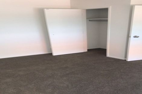 Photo of property in 7 Clarion Place, Glendene, Auckland, 0602