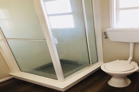 Photo of property in 1/27 Nikau Street, New Lynn, Auckland, 0600