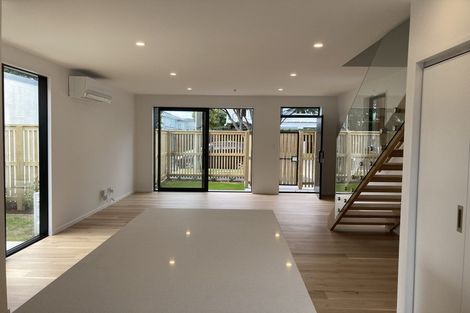 Photo of property in 16 Inglis Street, Seatoun, Wellington, 6022