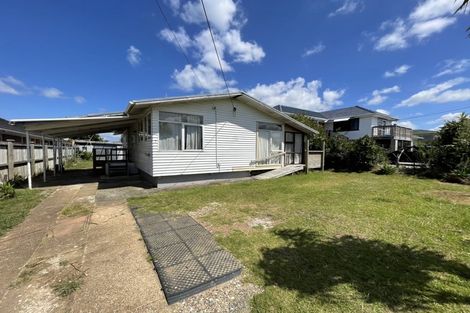 Photo of property in 12 Brains Road, Kelston, Auckland, 0602