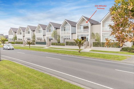 Photo of property in 255 Millwater Parkway, Silverdale, 0932