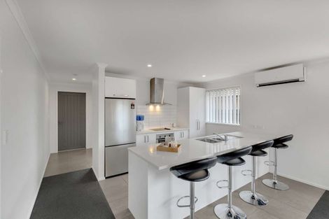 Photo of property in 17 Perla Road, Pukekohe, 2120