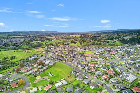 Photo of property in 171 Keri Vista Rise, Papakura, 2110
