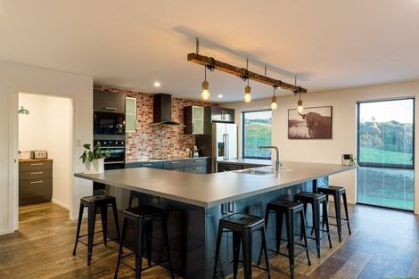 Photo of property in 527 Frankley Road, Hurworth, New Plymouth, 4371