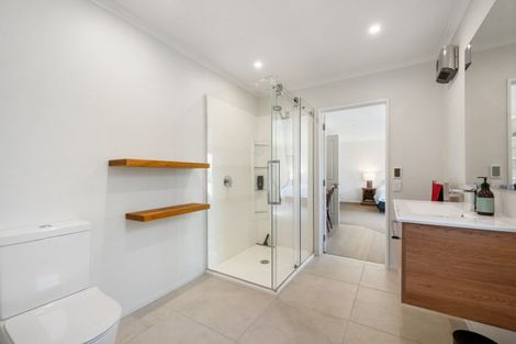 Photo of property in 136 Te Awa Road, Albert Town, Wanaka, 9382