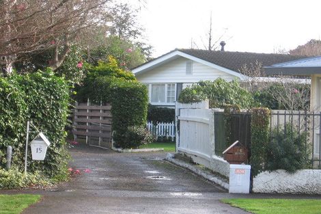 Photo of property in 16 Chilton Grove, Hokowhitu, Palmerston North, 4410