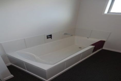 Photo of property in 300 Tauhara Ridge Drive, Richmond Heights, Taupo, 3330