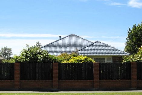 Photo of property in 200 Avonhead Road, Avonhead, Christchurch, 8042