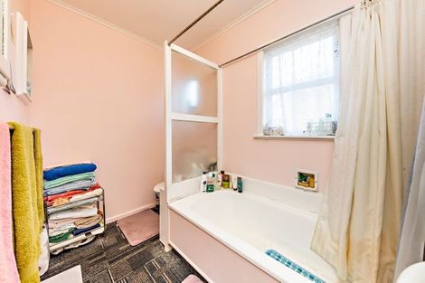 Photo of property in 44 Wedgwood Avenue, Mangere East, Auckland, 2024