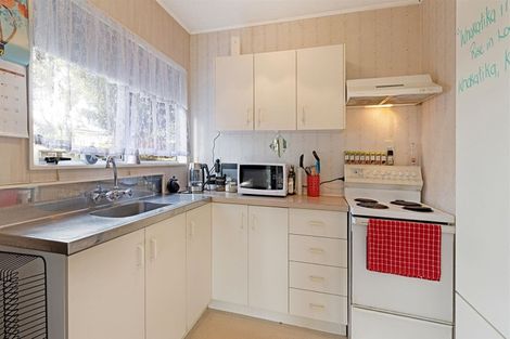 Photo of property in 28 Glynnbrooke Street, Te Atatu South, Auckland, 0610