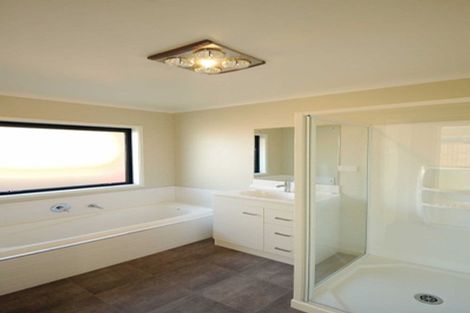 Photo of property in 23 Flint Road, Rolleston, 7614