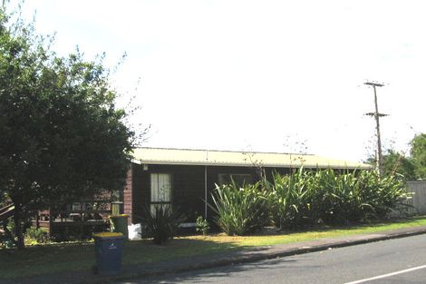 Photo of property in 2/41 Nikau Street, New Lynn, Auckland, 0600