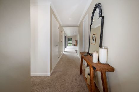 Photo of property in 12 Lancewood Way, Kinloch, Taupo, 3377