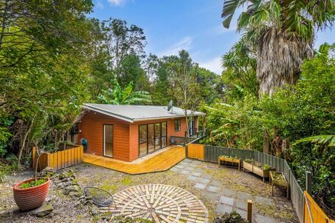 Photo of property in 56 Tanekaha Road, Titirangi, Auckland, 0604