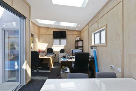 Photo of property in 90 Endeavour Drive, Whitby, Porirua, 5024