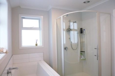 Photo of property in 1b Manderson Grove, Fairfield, Lower Hutt, 5011