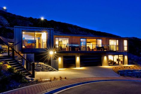 Photo of property in 61 Middleton Road, Queenstown Hill, Queenstown, 9300