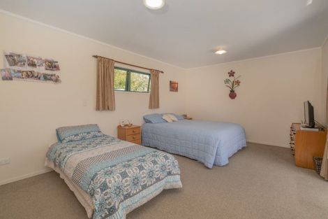 Photo of property in 31 Whitby Avenue, Whitianga, 3510