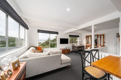 Photo of property in 73a Airlie Road, Plimmerton, Porirua, 5026