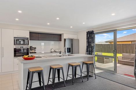 Photo of property in 52 Newman Road, Rolleston, 7614