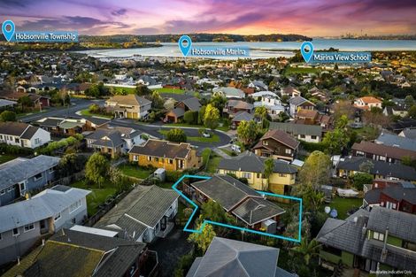 Photo of property in 3/163 Hobsonville Road, West Harbour, Auckland, 0618