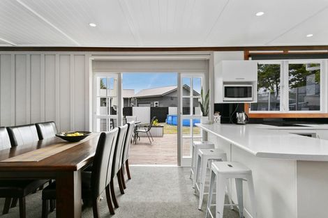 Photo of property in 4 Tamatea Road, Taupo, 3330