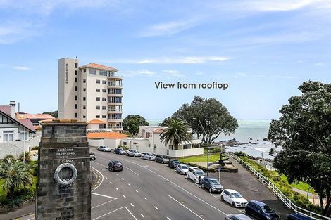 Photo of property in 1f Queen Street, New Plymouth, 4310