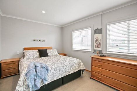 Photo of property in 21b Hamblyn Street, Strandon, New Plymouth, 4312