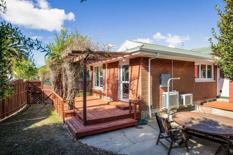 Photo of property in 15 Tralee Place, Bishopdale, Christchurch, 8053