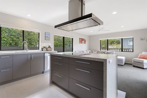 Photo of property in 207b The Square, Whangamata, 3620