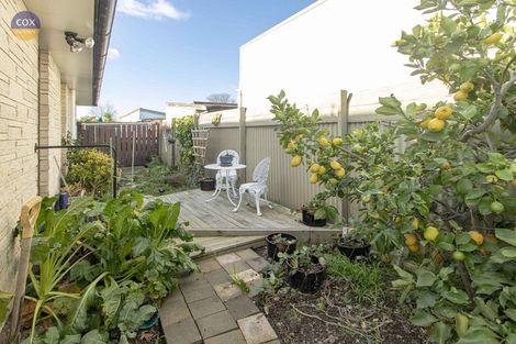Photo of property in 6/512 Heretaunga Street East, Hastings, 4122