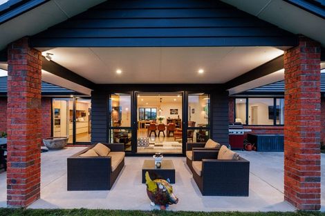 Photo of property in 43 Seachange Drive, Leamington, Cambridge, 3432