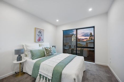 Photo of property in 41b Sunnynook Road, Forrest Hill, Auckland, 0620