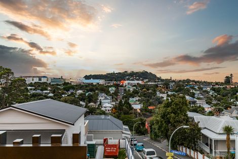 Photo of property in 1/6 Waima Street, Grey Lynn, Auckland, 1021