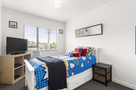 Photo of property in 1/351 West Coast Road, Glen Eden, Auckland, 0602