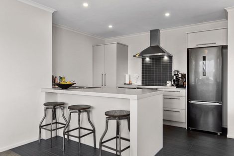 Photo of property in 122 The Boulevard, Papamoa Beach, Papamoa, 3118