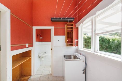 Photo of property in 27 Saint Albans Avenue, Hokowhitu, Palmerston North, 4410