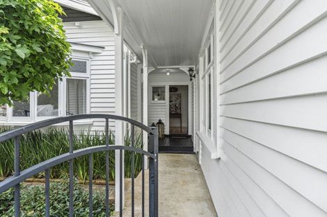 Photo of property in 87 Pendarves Street, New Plymouth, 4310