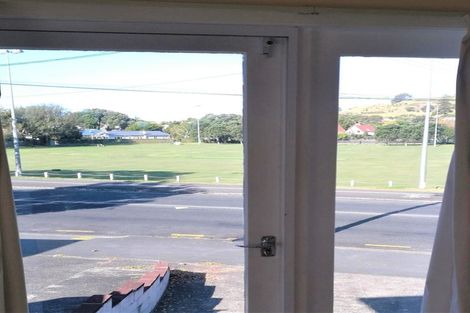 Photo of property in 8/45 Vauxhall Road, Devonport, Auckland, 0624