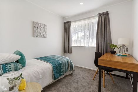 Photo of property in 1/38 Ballater Place, Highland Park, Auckland, 2010