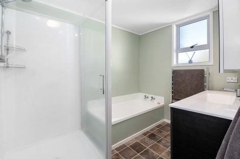 Photo of property in 36 Wharepaina Crescent, Springfield, Rotorua, 3015